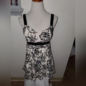 💜 White House black market top